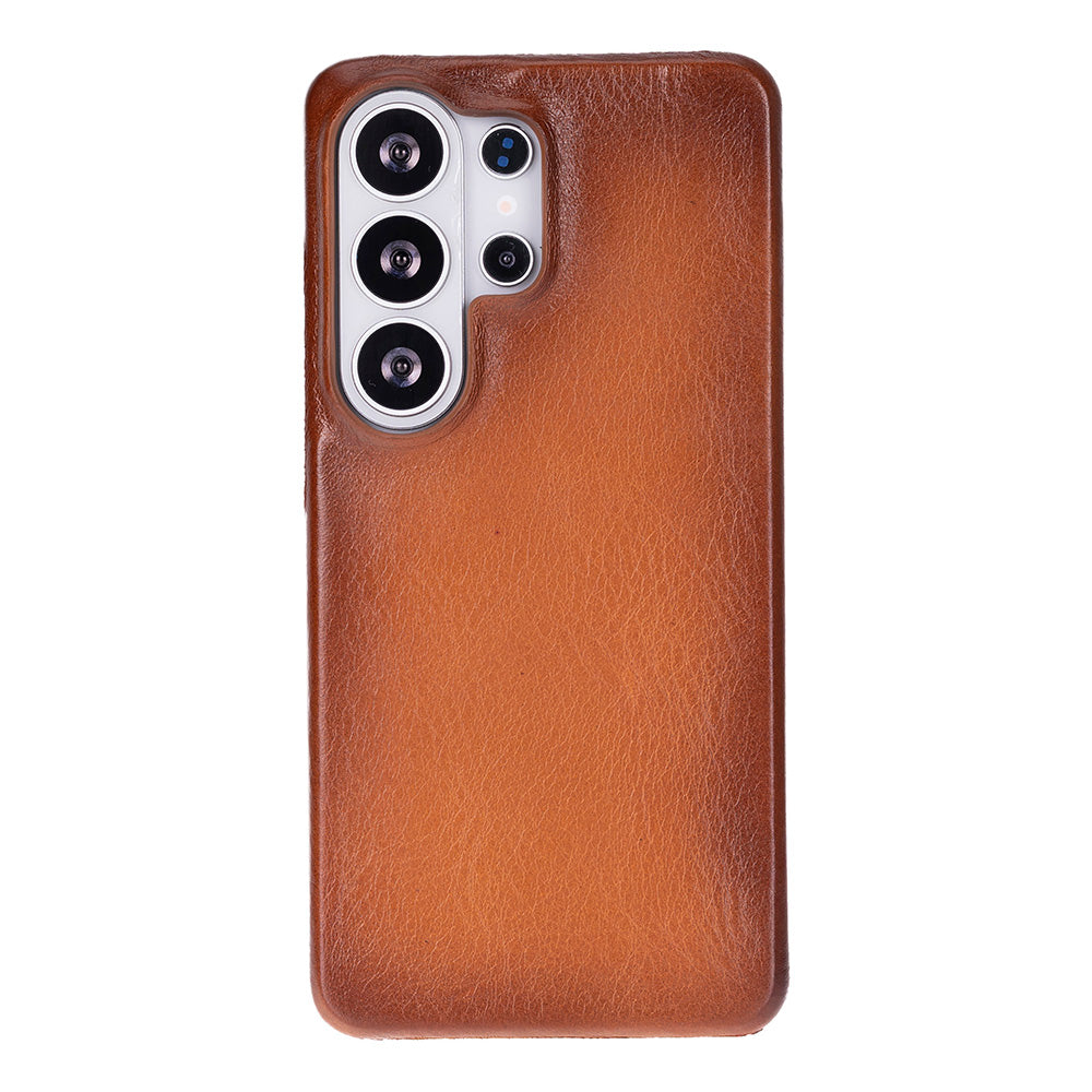 Premium Samsung Galaxy S26 Ultra leather phone case with a slim, elegant design and soft suede interior for added
protection. This ultra-thin, durable cover supports wireless charging and features raised edges to protect the camera
and screen. A stylish and functional handmade phone case perfect for everyday use.