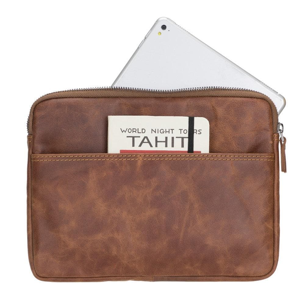 Sleek genuine leather slim laptop bag designed for 12–16" laptops and tablets, featuring a soft suede interior to protect
against scratches. Lightweight yet durable, it offers stylish over-the-shoulder carrying for work, school, or travel.
Perfect for professionals seeking elegance and functionality.