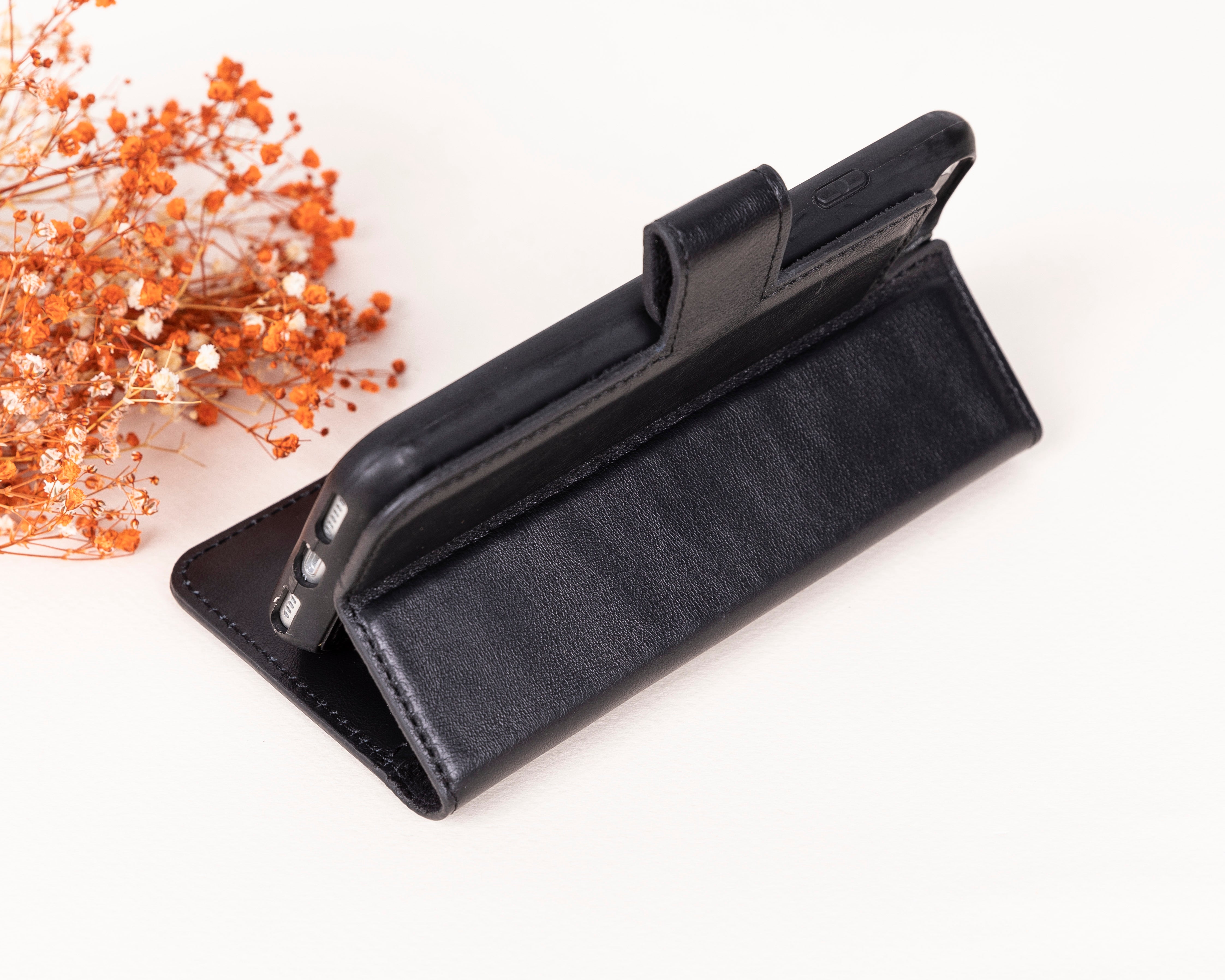 Luca Leather